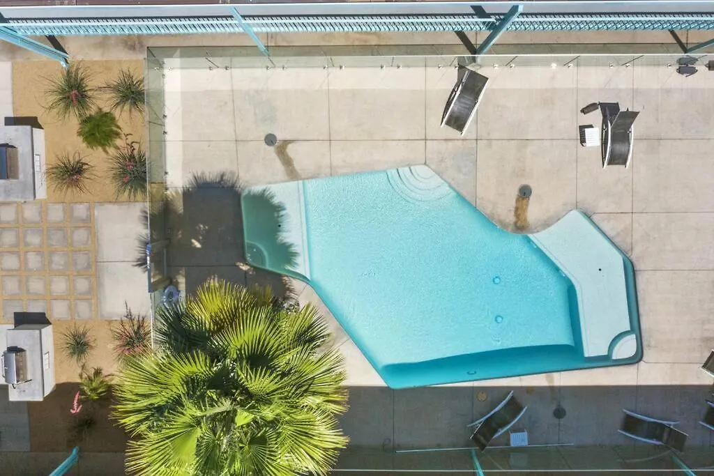 Poolside Studio In Central Dtph Location W/ Pool Phoenix